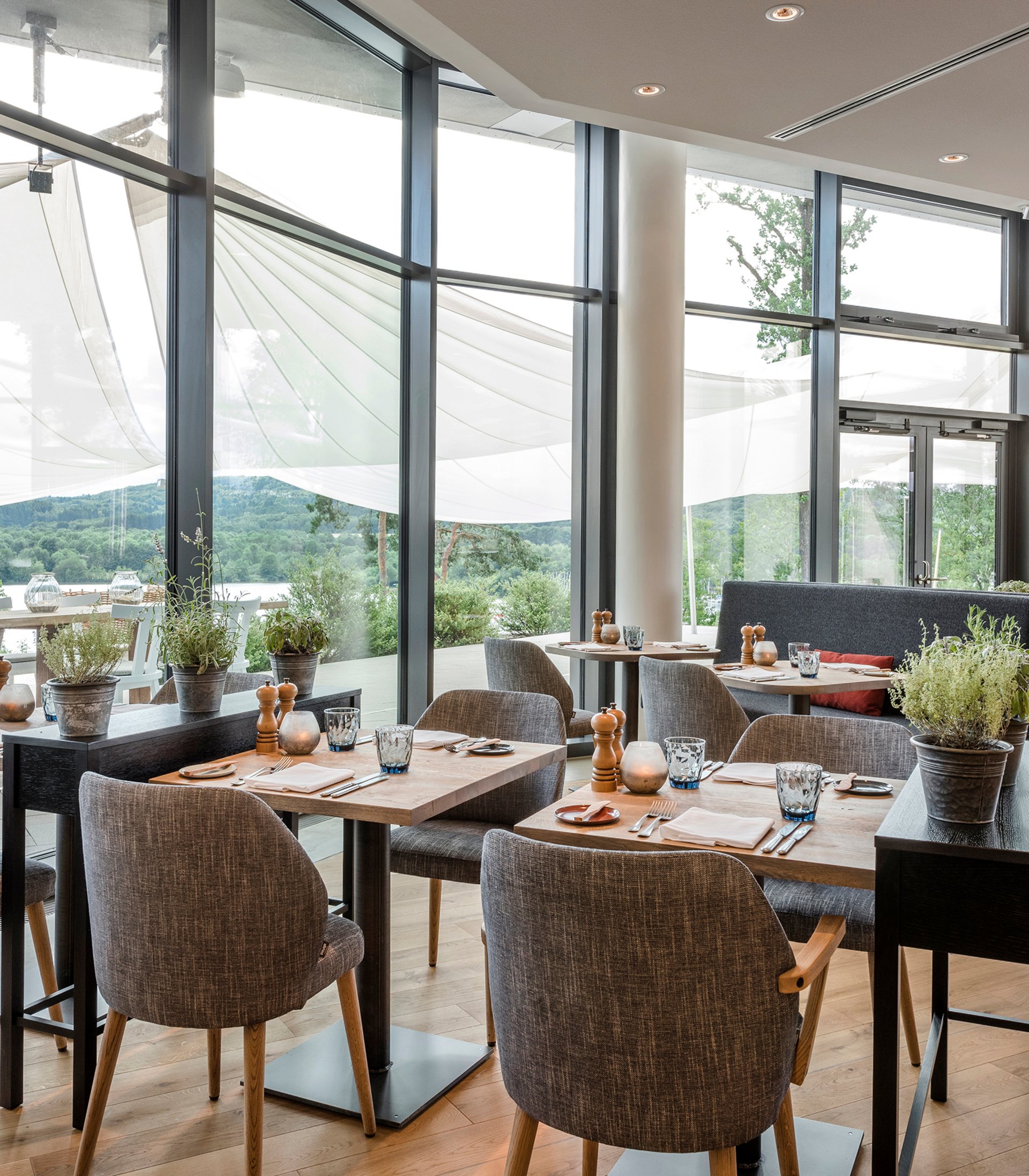 Die Seezeitlodge: Ihr Hotel am Bostalsee Die Seezeitlodge: Ihr Hotel am Bostalsee